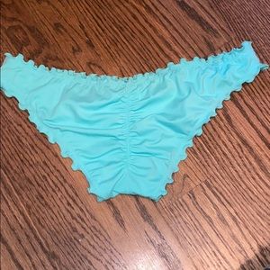 Turquoise Shade & Shore scrunch swim bottoms